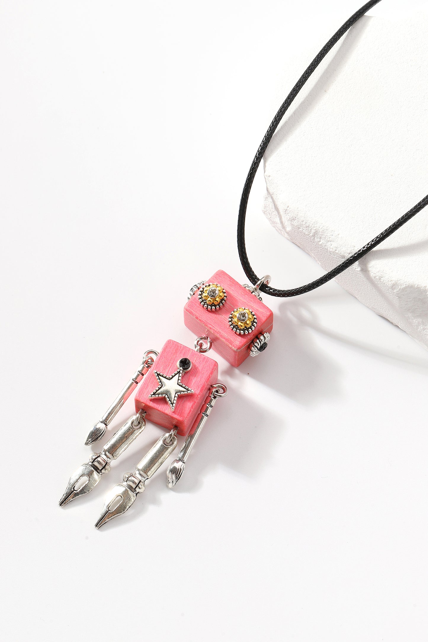 Pink hip-hop trendy robot-shaped pendant necklace, Steampunk robot pendant necklace, Artistic Handicraft Cute Wooden Art Necklace, Dainty Robot Girl Necklace,Trendy Statement Necklace