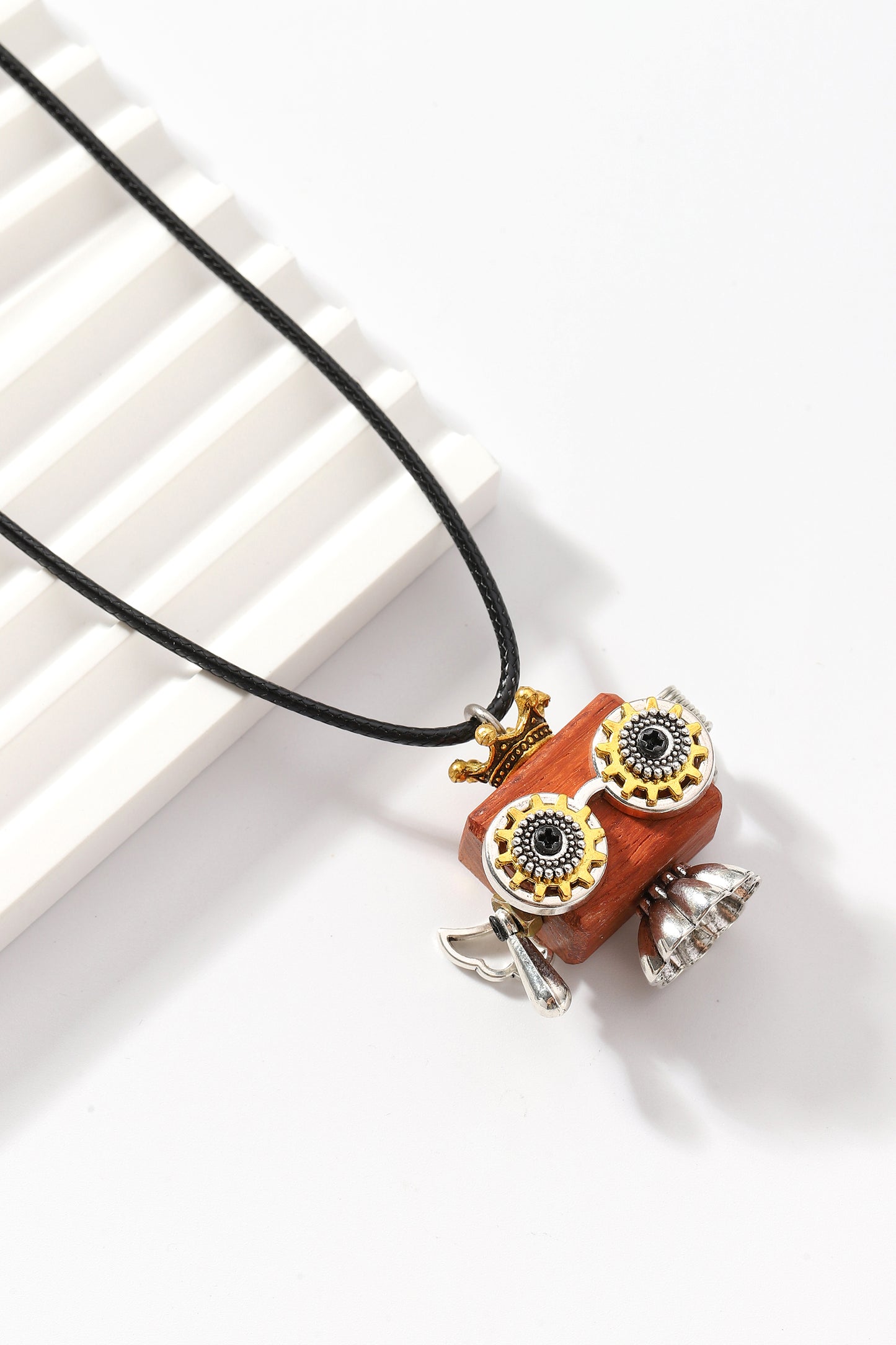 Handmade ethnic wooden robot necklace, Cute little square robot necklace, Trendy Cute Unisex Necklace, Delicate crown wood block robot necklace